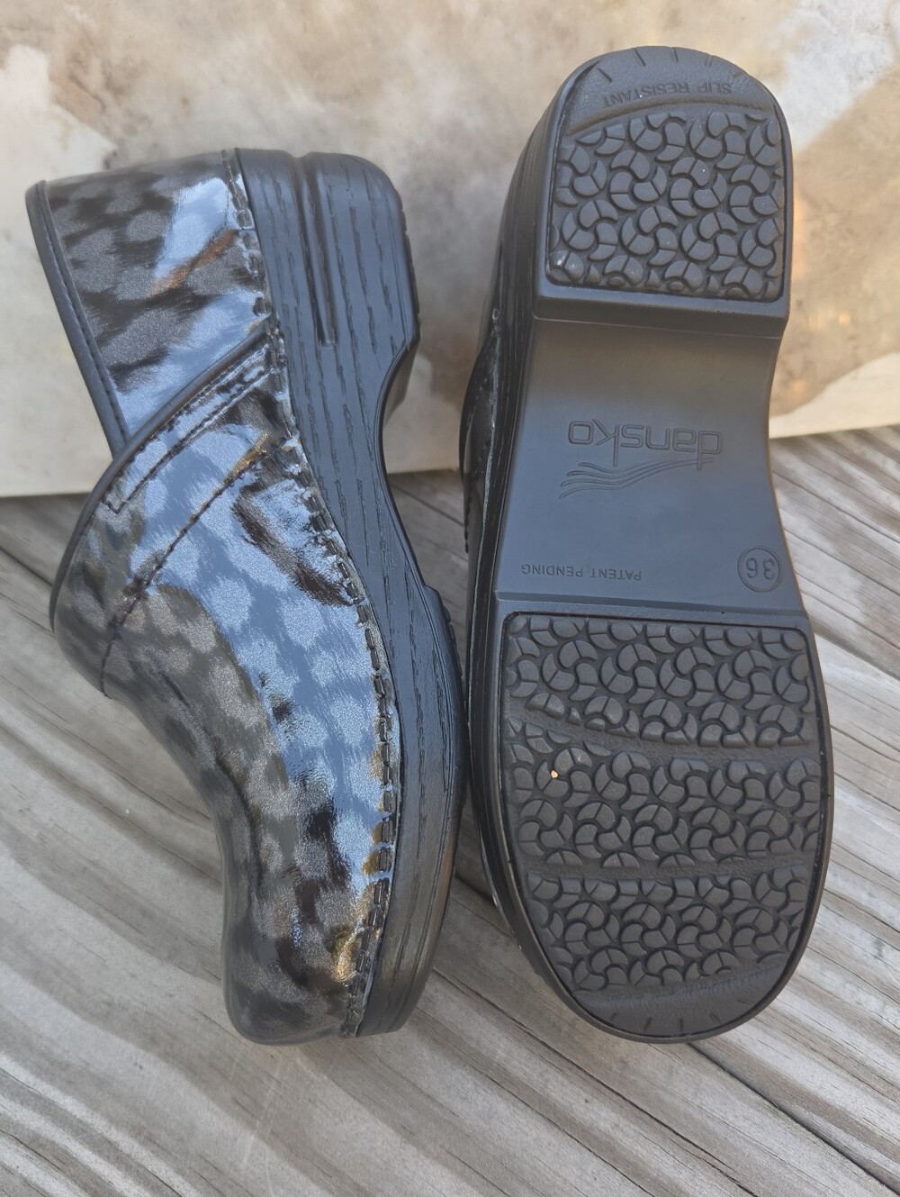 Dansko Black Gray Leopard-Print Patent Clogs Professional Wear. - Picture 1 of 6